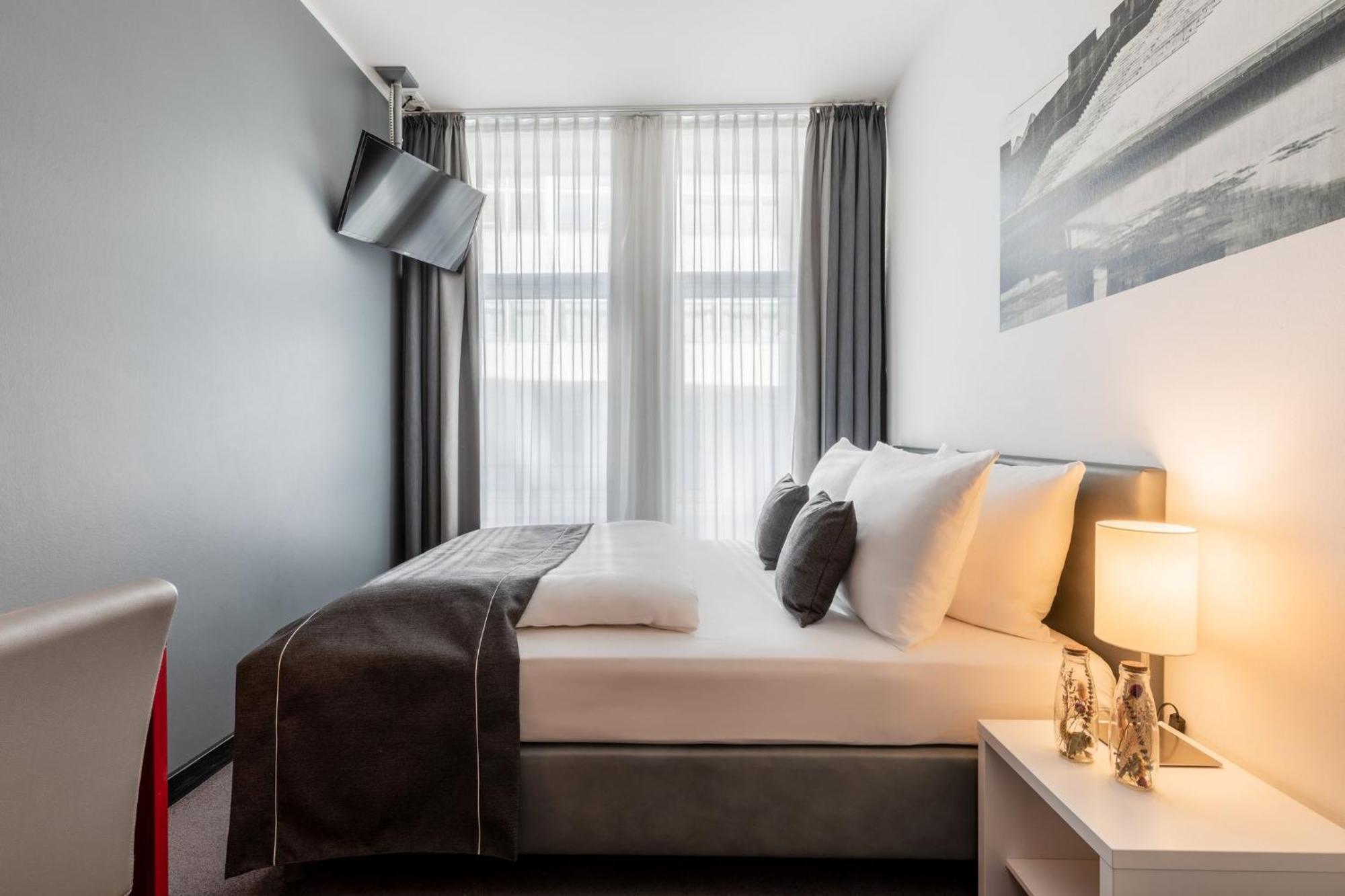Garner Hotel Berlin - Gendarmenmarkt By Ihg Ngoại thất bức ảnh